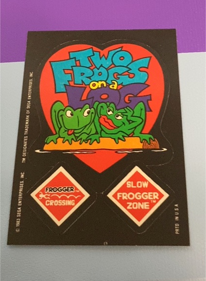 1983 Topps Video City Sega Frogger Two Frogs on a Log — front