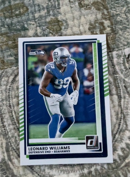 2025 Donruss #136 Leonard Williams — front