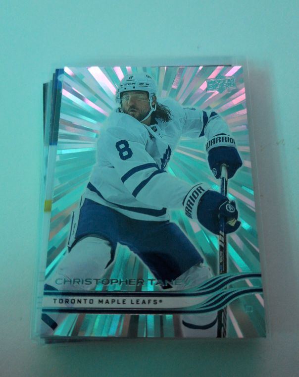 2013-14 Upper Deck #8 Christopher Tanev — front