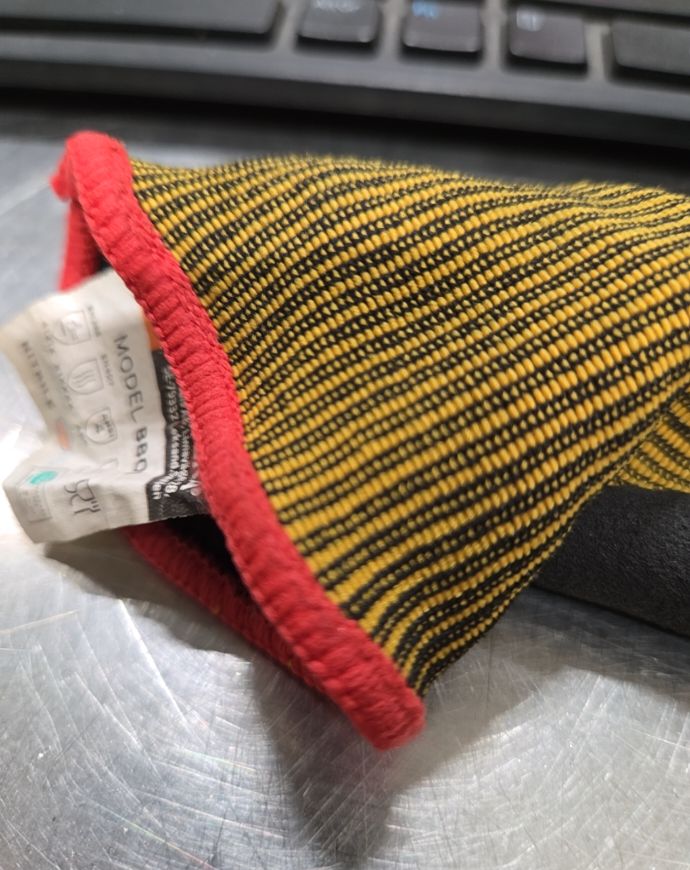 Model BBQ Heat Resistant Glove — front