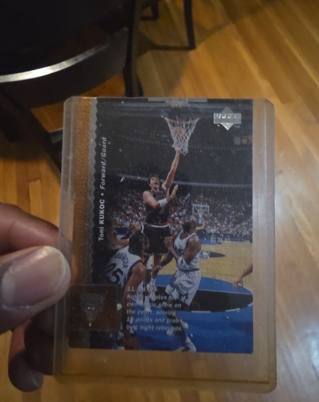 1996 Upper Deck #18 Toni Kukoc — front