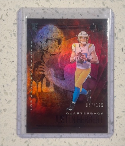 2020 Panini Illusions #7 Justin Herbert — front