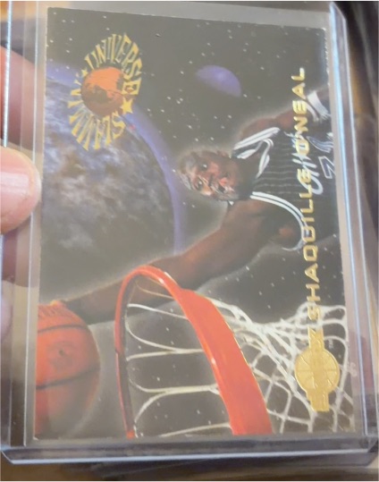 1994-95 SkyBox Premium Slammin' Universe #SU19 Shaquille O'Neal — front