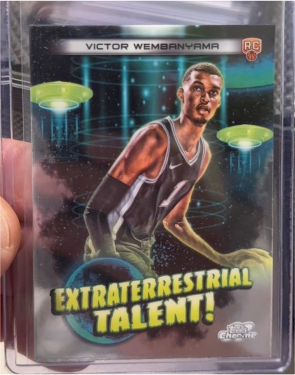 2023-24 Topps Chrome Cosmic #ET-16 Victor Wembanyama Extraterrestrial Talent — front