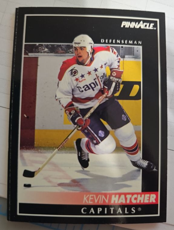 1992-93 Pinnacle #11 Kevin Hatcher — front