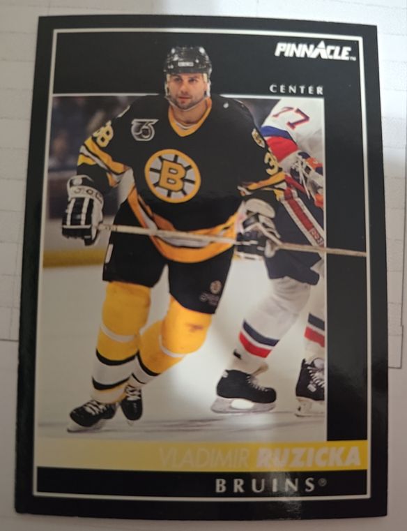 1992-93 Pinnacle #78 Vladimir Ruzicka — front