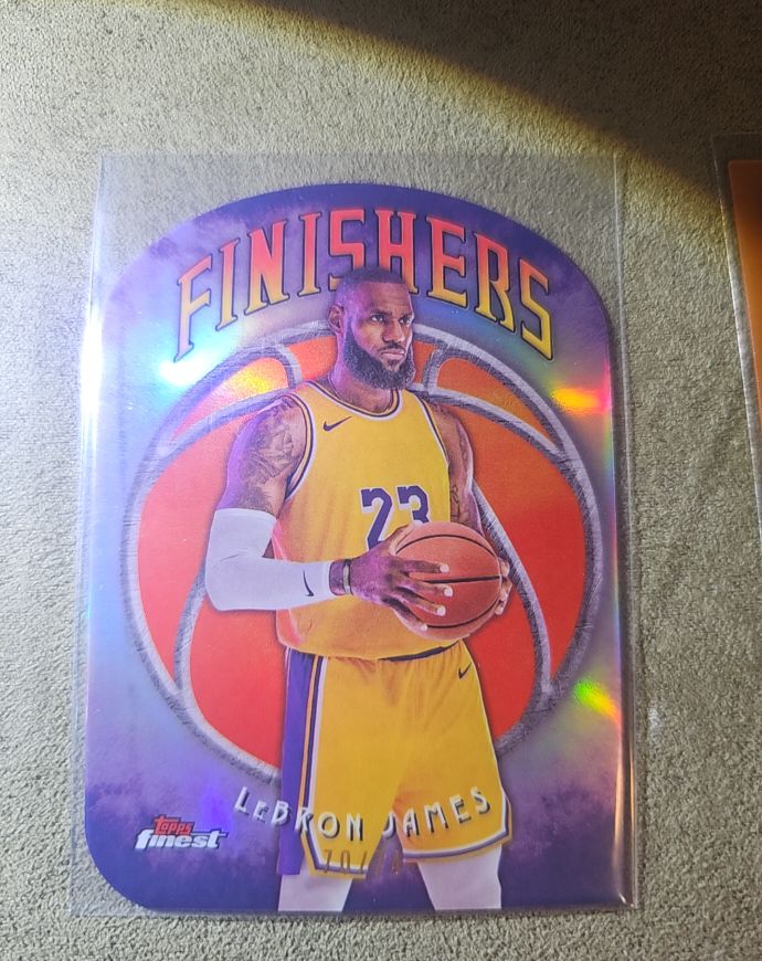 2024-25 Topps Finest #F-2 LeBron James Finishers Die-Cut Insert — front
