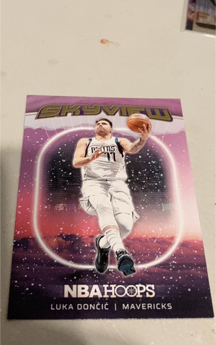 2024-25 Panini NBA Hoops Skyview #19 Luka Dončić — front