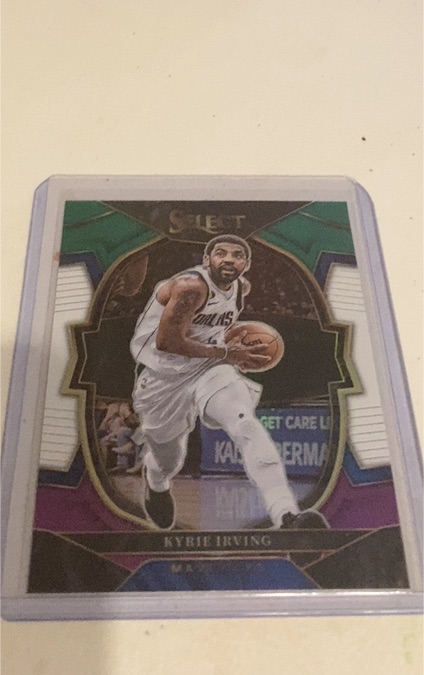 2022-23 Panini Select #30 Kyrie Irving — front