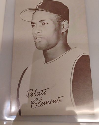 1947-66 Exhibits #61 Roberto Clemente — front