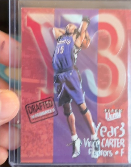 2000-01 Fleer Ultra #9 Vince Carter Year 3 — front