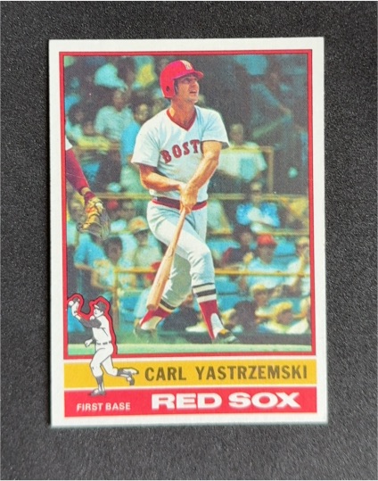 1976 Topps #230 Carl Yastrzemski — front