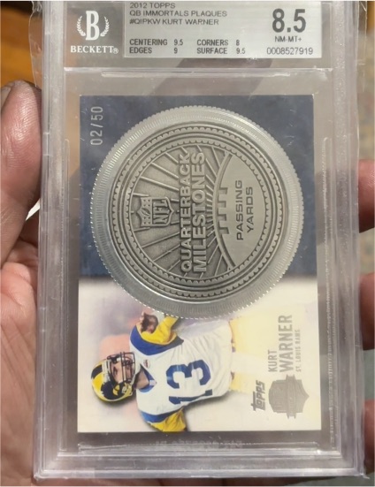 2012 Topps QB Immortals Plaques #QIPKW Kurt Warner — front