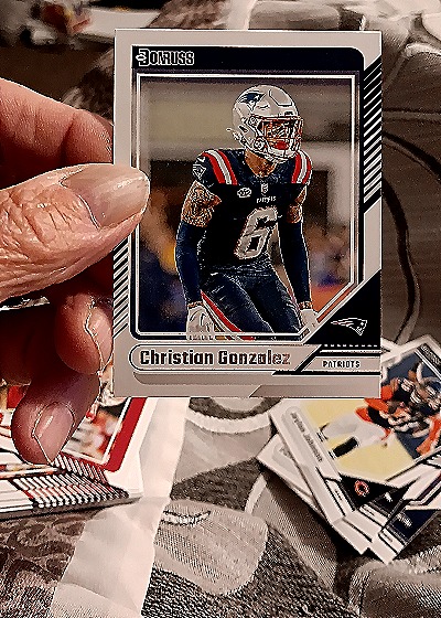 2024 Donruss Football #77 Christian Gonzalez — front