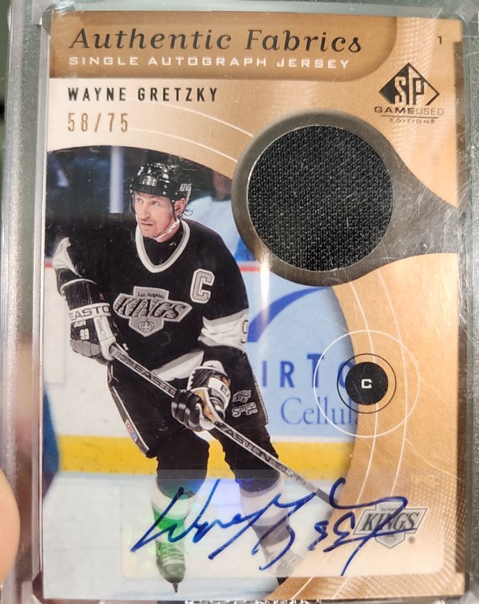 2005-06 SP Game Used Authentic Fabrics #58/75 Wayne Gretzky — front