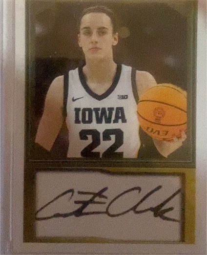 2023 Bowman U NOW #4 Caitlin Clark — front