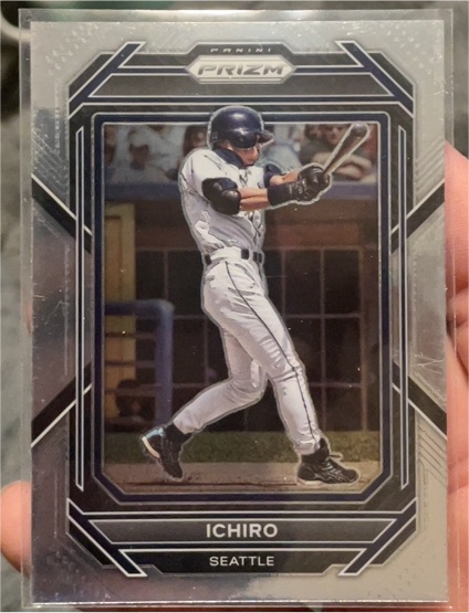 2023 Panini Prizm #32 Ichiro — front