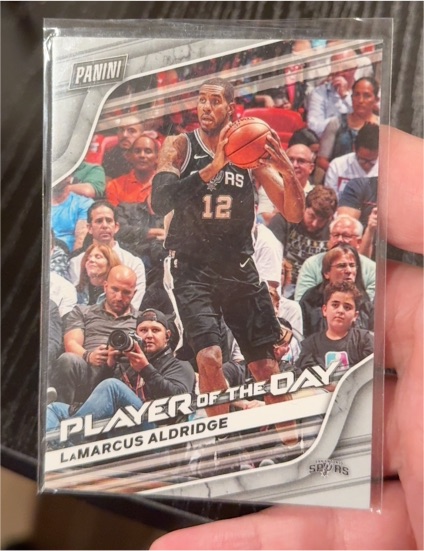 2020-21 Panini Player of the Day #46 LaMarcus Aldridge — front