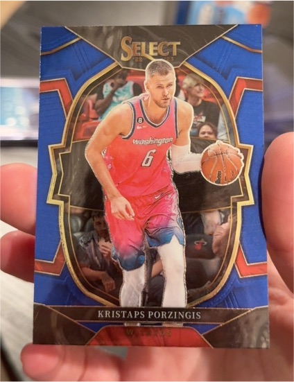 2022-23 Panini Select Concourse Blue Prizm #4 Kristaps Porzingis — front