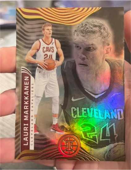 2021-22 Panini Illusions #110 Lauri Markkanen — front