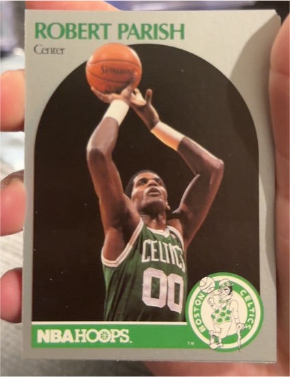 1990 NBA Hoops #45 Robert Parish — front