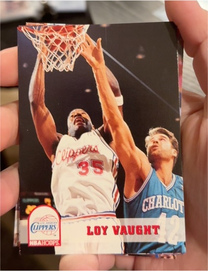 1993-94 Hoops #100 Loy Vaught — front