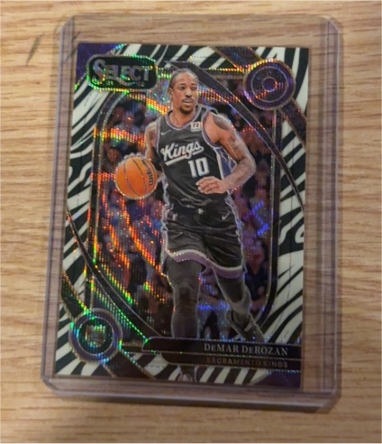 2024-25 Panini Select #10 DeMar DeRozan — front