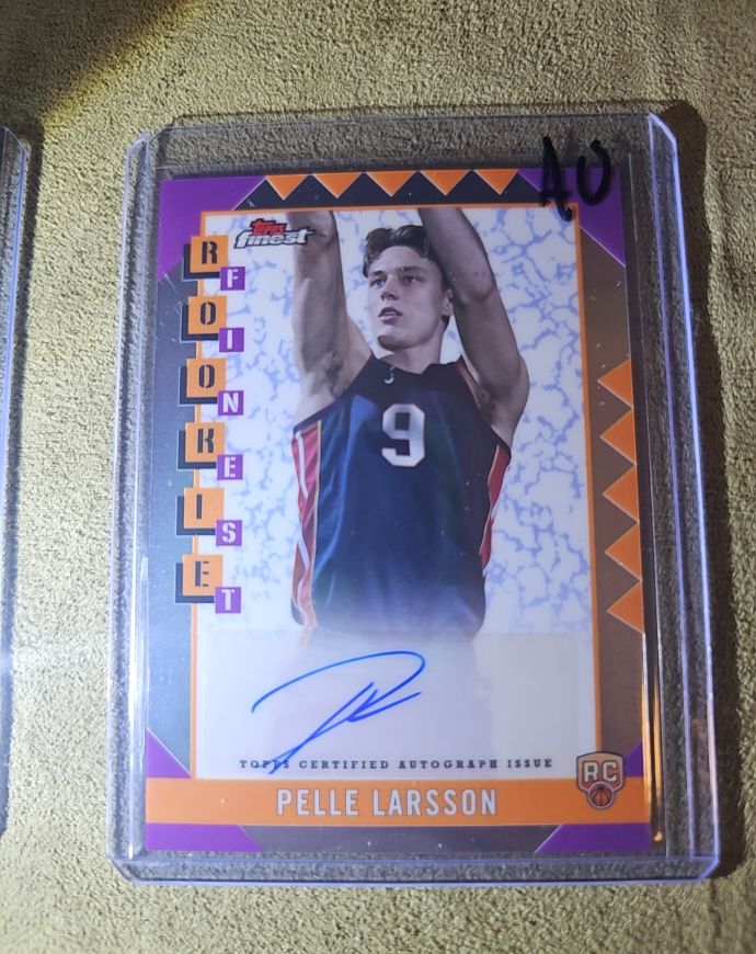 2024-25 Topps Finest Rookie Finest Pelle Larsson — front