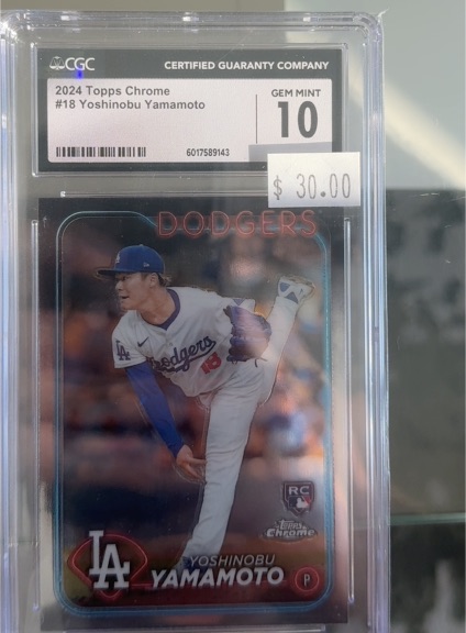 2024 Topps Chrome #18 Yoshinobu Yamamoto — front