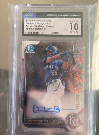 2022 Bowman Chrome Prospect Autographs #CPA-DVZ Daniel Vazquez Speckle Refractor — front