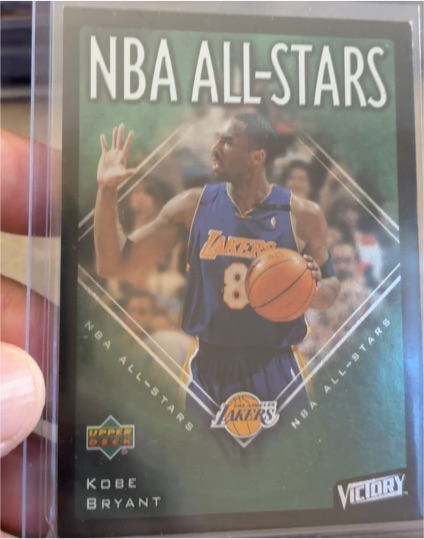2003-04 Upper Deck Victory #135 Kobe Bryant — front