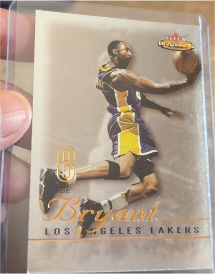 2003-04 Fleer Mystique #22 Kobe Bryant — front