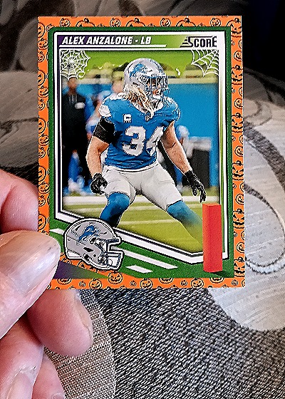 2025 Panini Score-A-Treat #92 Alex Anzalone — front