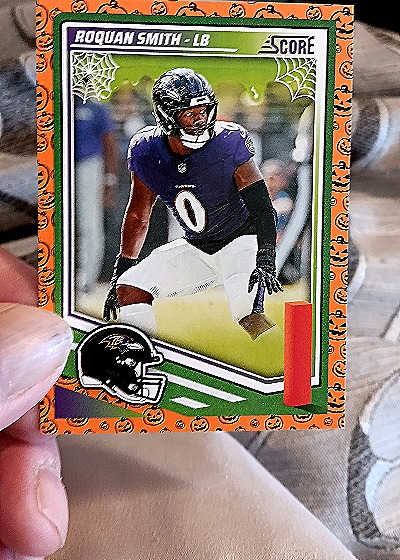 2025 Panini Score #10 Roquan Smith — front