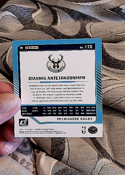 2024-25 Panini Donruss #172 Giannis Antetokounmpo — back