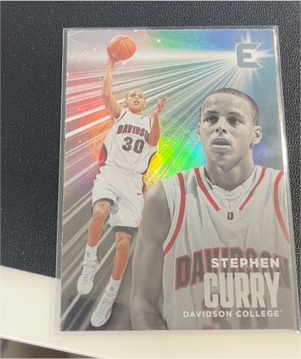2022 Panini Chronicles Draft Picks Essentials #21 Stephen Curry — front