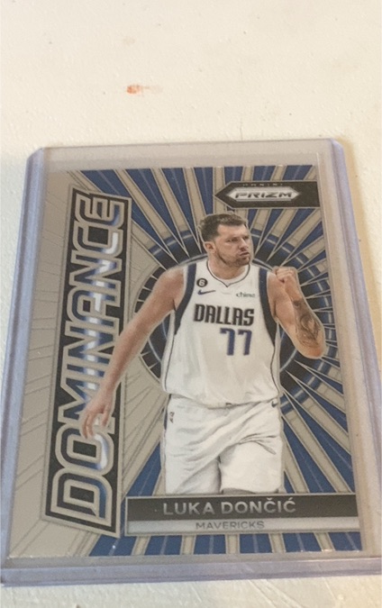 2023-24 Panini Prizm Dominance #2 Luka Dončić — front