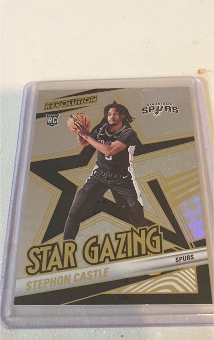 2024-25 Panini Revolution #4 Stephon Castle Star Gazing RC — front
