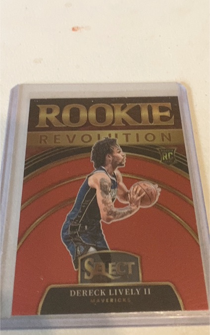 2023-24 Panini Select #7 Dereck Lively II Rookie Revolution Red Prizm — front