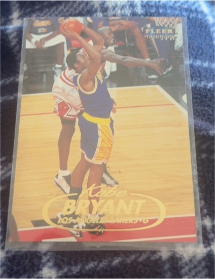 1998-99 Fleer Tradition #1 Kobe Bryant — front