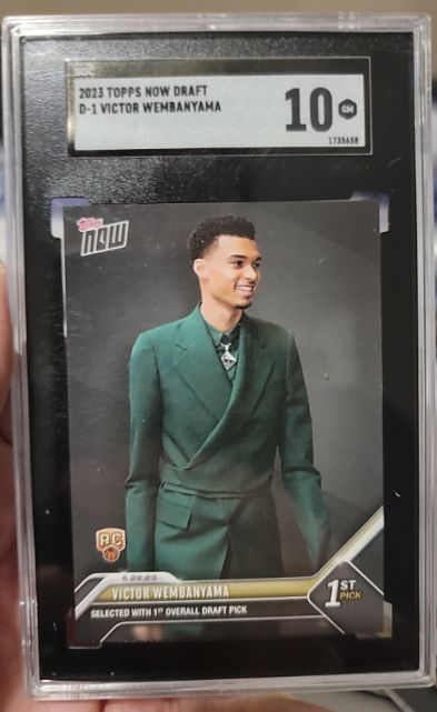 2023 Topps Now Draft #D-1 Victor Wembanyama — front