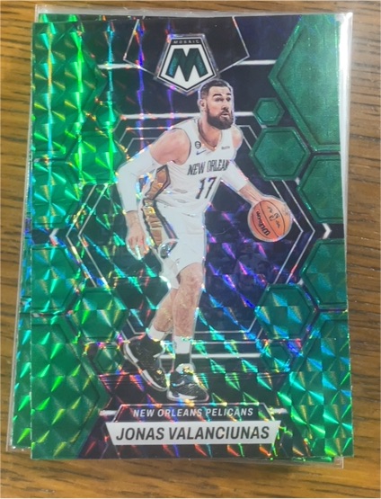 2022-23 Panini Mosaic #182 Jonas Valanciunas — front