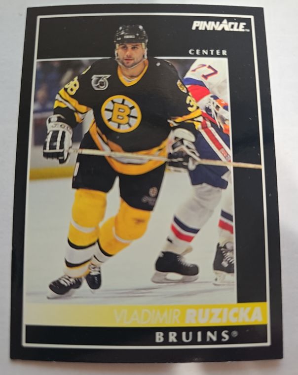 1992-93 Pinnacle #38 Vladimir Ruzicka — front