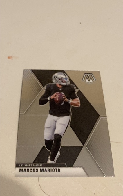 2020 Panini Mosaic #105 Marcus Mariota — front
