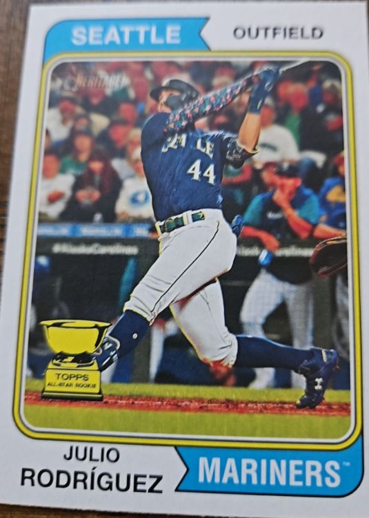 2023 Topps Heritage #18 Julio Rodríguez — front