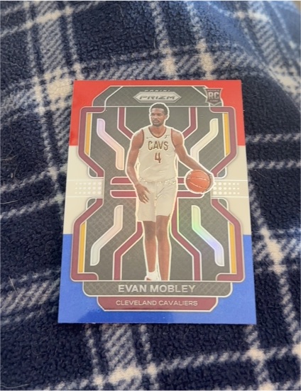 2021-22 Panini Prizm #325 Evan Mobley — front