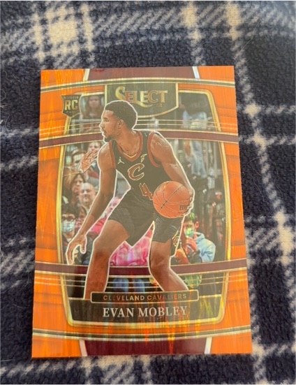 2021-22 Panini Select #5 Evan Mobley Rookie — front