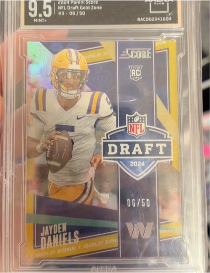2024 Panini Score NFL Draft Gold Zone #3 Jayden Daniels — front