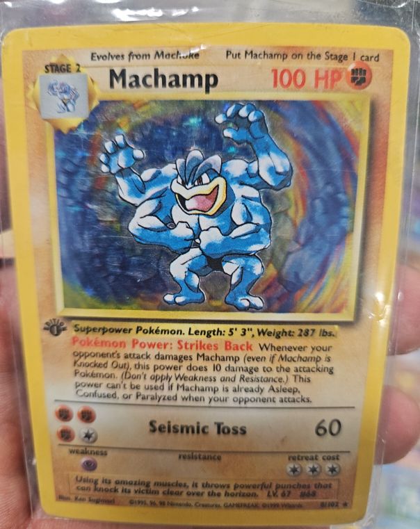1999 Pokémon #8 Machamp — front