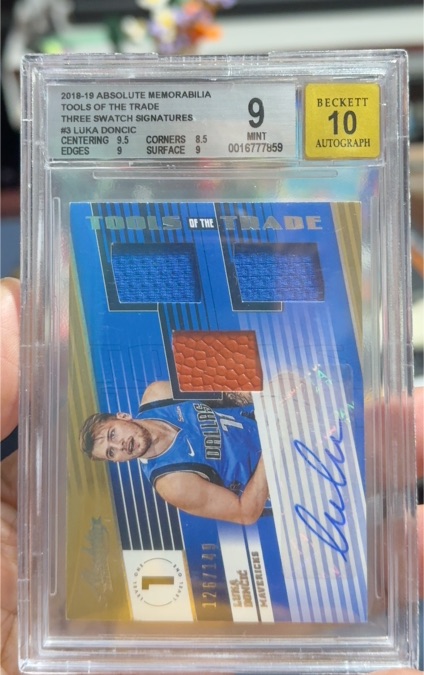 2018-19 Panini Absolute Memorabilia Tools of the Trade #3 Luka Doncic — front